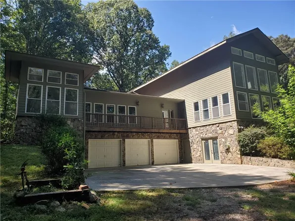 641 Brook Hills Dr, Covington, GA 30014