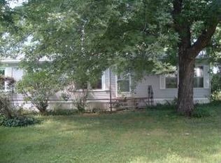 302 W Maple St, Garrison, IA 52229