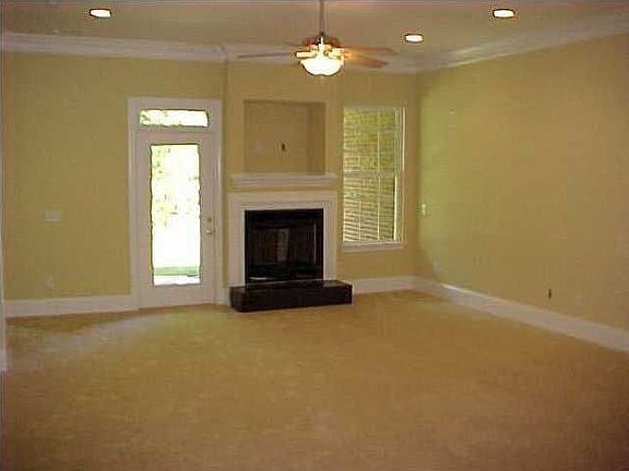 2nd image of 1813 Jackson Square Dr