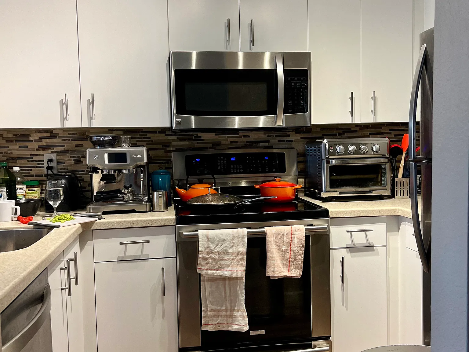 1 bed, 600 sqft, $2,000 — Photo 3