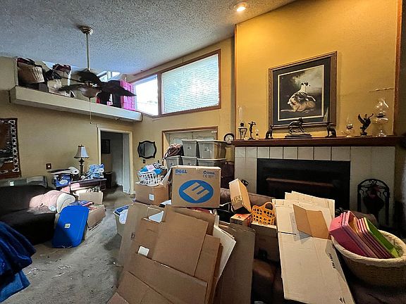 4th image of 2044 Rainbow Farms Dr