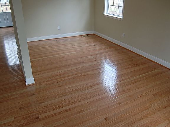 2nd image of 471 W High St