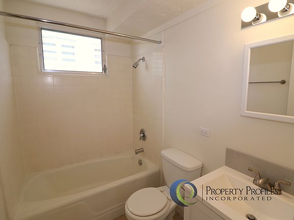 5th image of 2787 Waialae Ave APT 1B