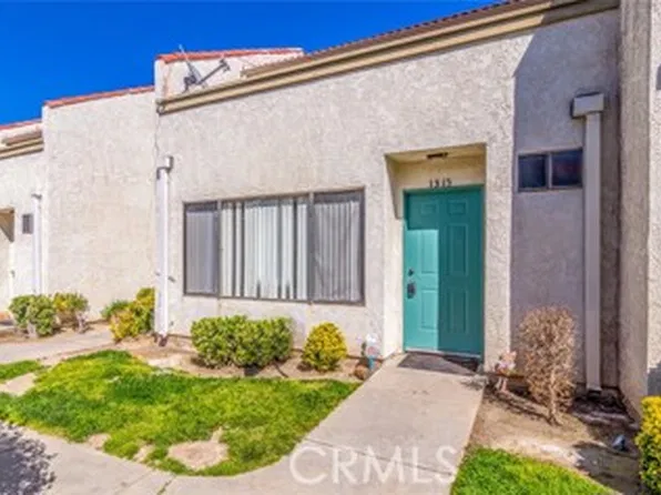 1315 W Latham Ave, Hemet, CA 92543