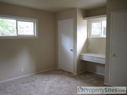 5th image of 7304 Camellia Ln