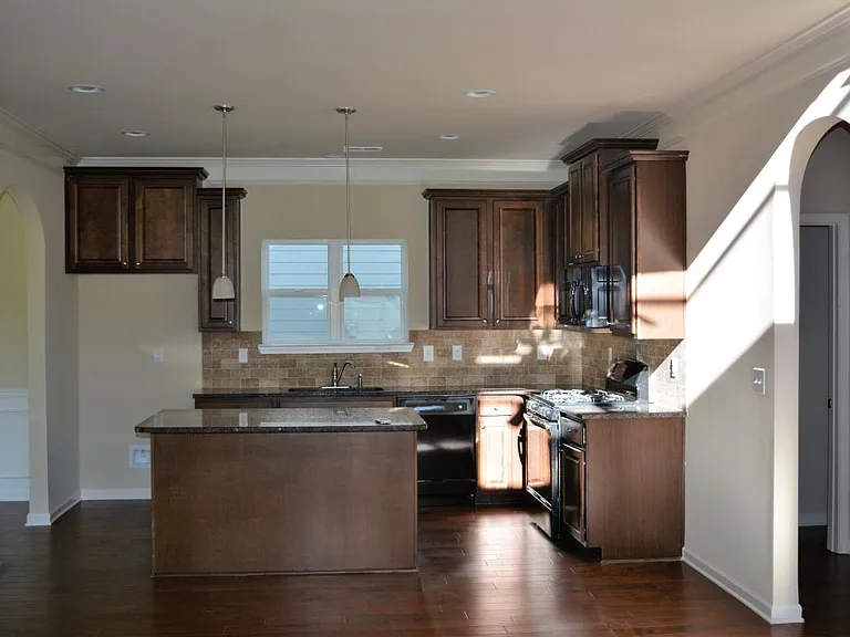 Kitchen Area ( Acutal)