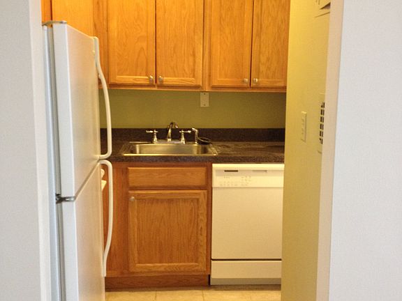 4th image of 4401 Lee Hwy APT 23