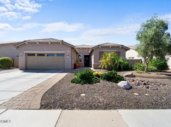 1077 E REGENT Drive, Gilbert, AZ 85298