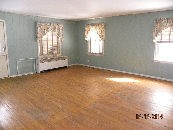 3rd image of 30 Medinah St