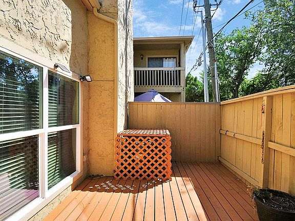 4th image of 9447 Pagewood Ln