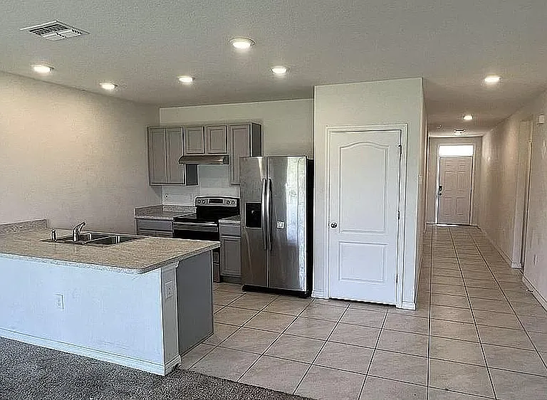 345 Corso Loop — Photo 8