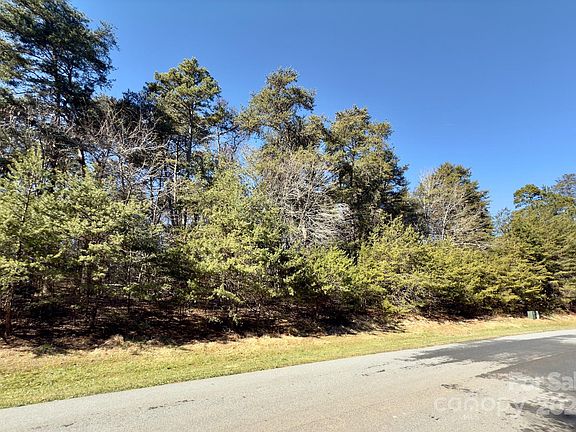 2nd image of 224 Badin View Dr