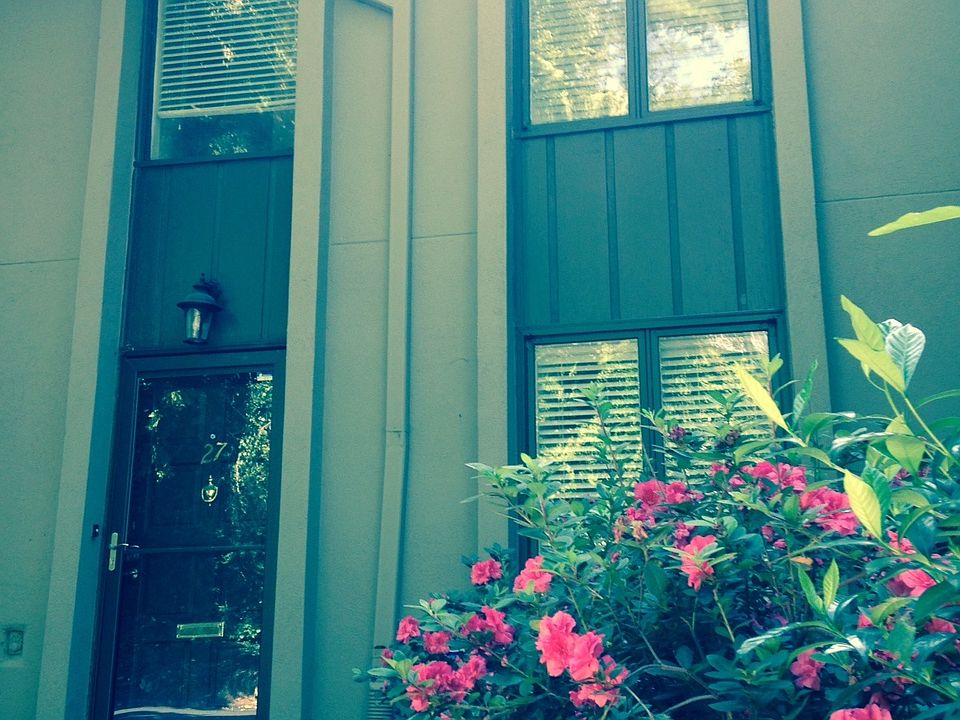 2nd image of 27 Ivy Trl NE