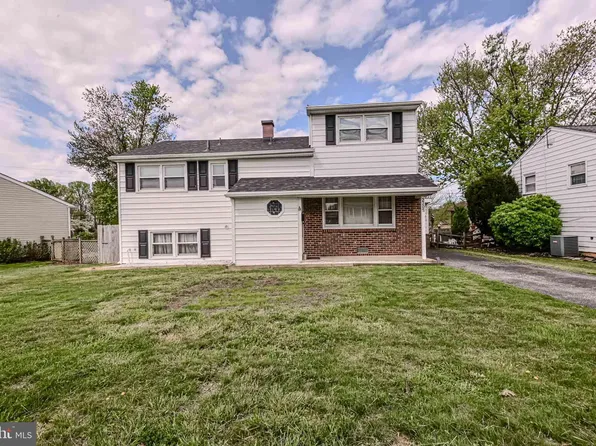 2205 Canora Dr, Wilmington, DE 19808