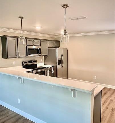 4th image of 2506 E Main St #F5
