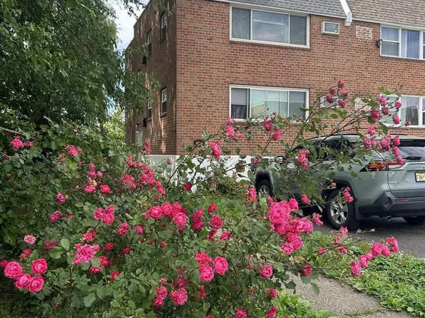 10602 Cowden St, Philadelphia, PA 19116