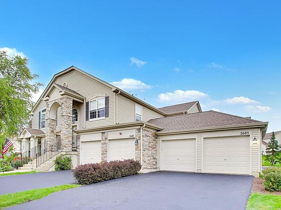 3rd image of 2685 Acorn Ct Unit 4
