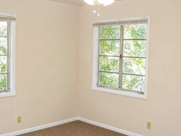 1121 & 1129 Magnolia Ave — Photo 30