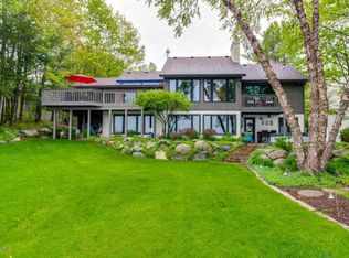 6492 Gran Via Dr NE, Rockford, MI 49341