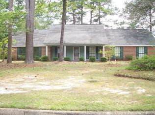 303 Irwinton Dr, Eufaula, AL 36027