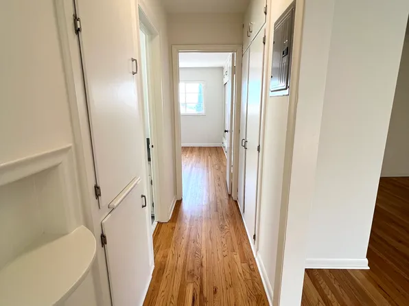 8222 De Longpre Ave APT 9, Los Angeles, CA 90046