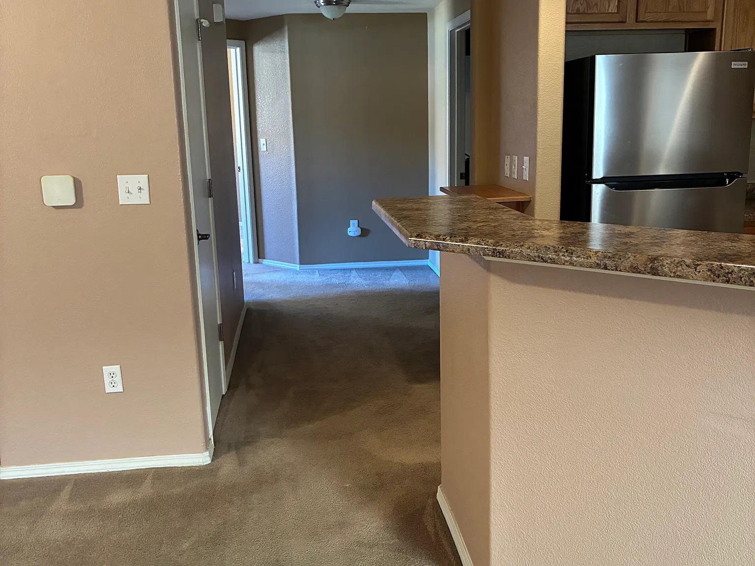 2 bed, 1076 sqft, $1,650 — Photo 1