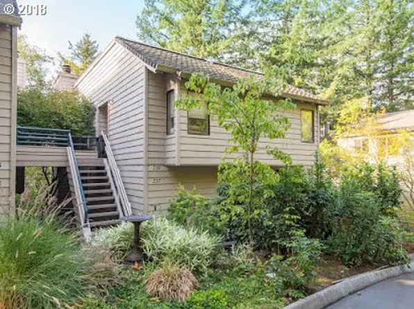237 Cervantes, Lake Oswego, OR 97035