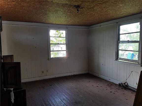 5th image of 2400 Clouet St