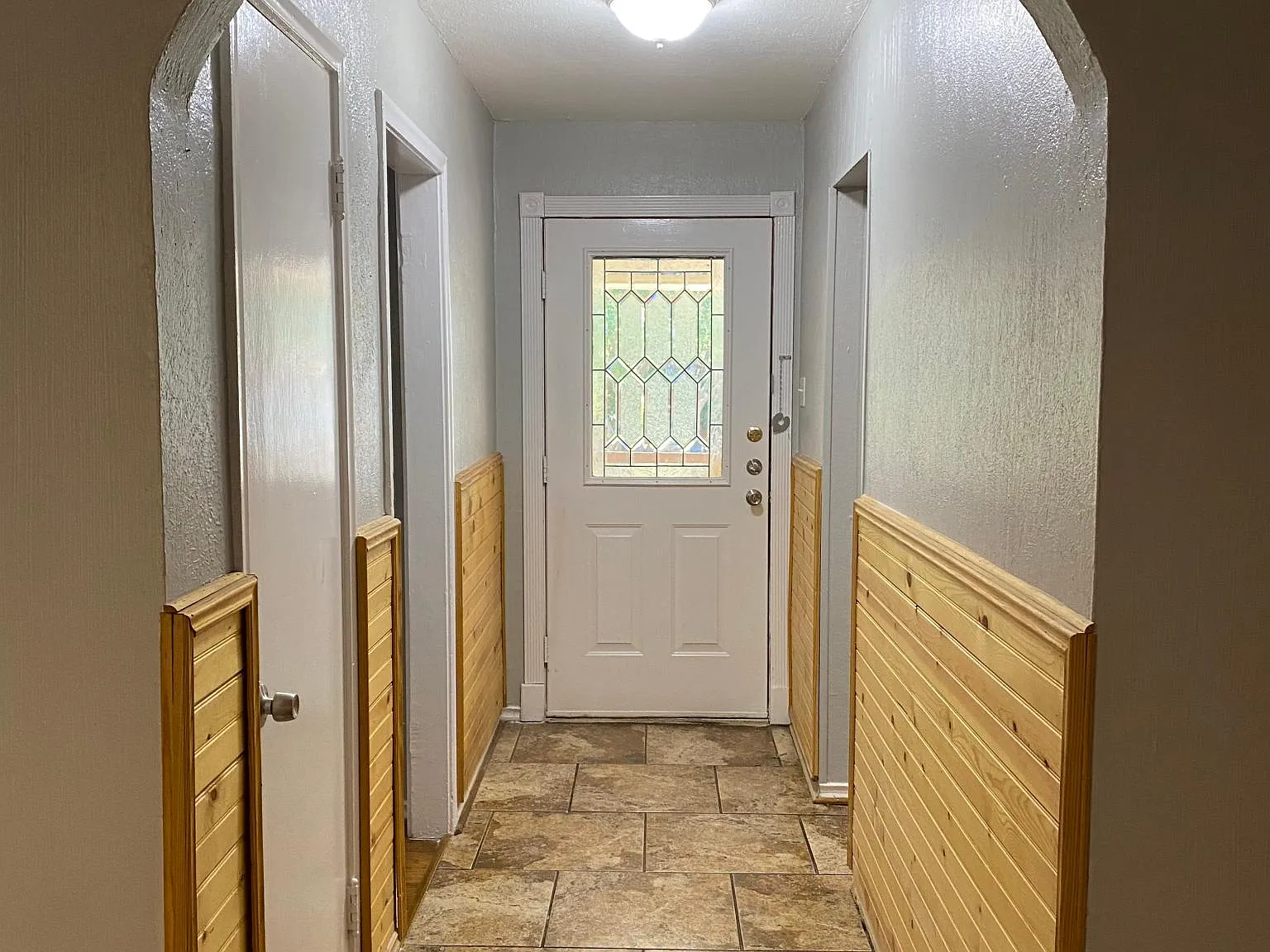 607 Warren St — Photo 4