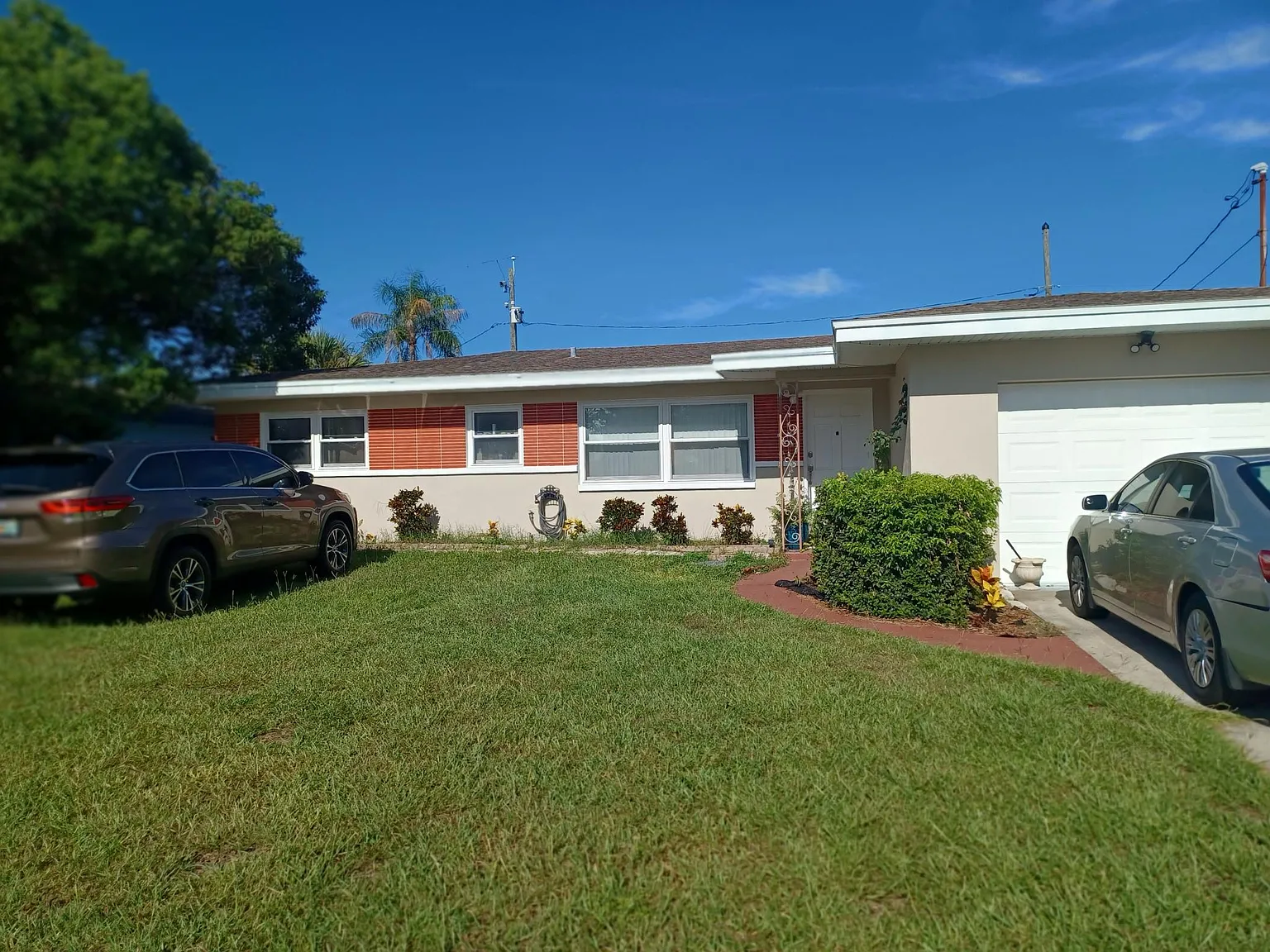 1 bed, 400 sqft, $1,200 — Photo 1