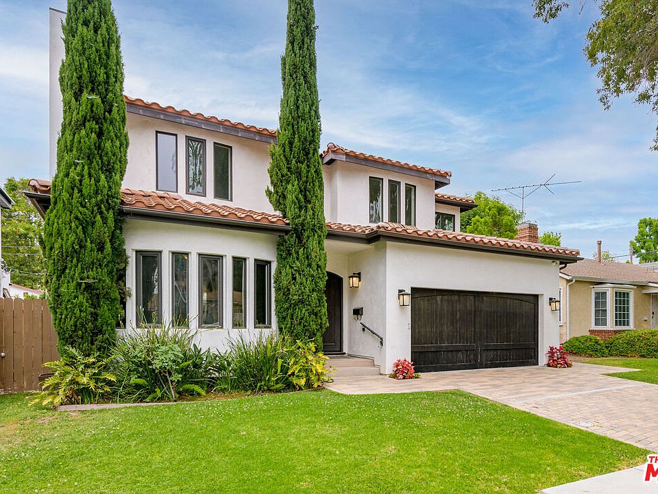 1st image of 2627 Castle Heights Pl