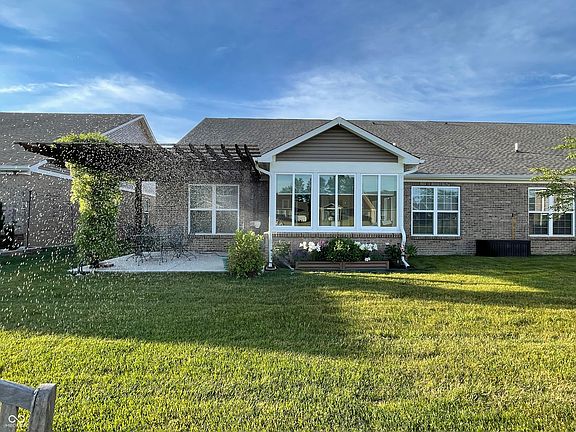 5th image of 8737 Twain Ln