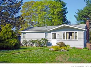 6 Foster Leigh Rd, Niantic, CT 06357