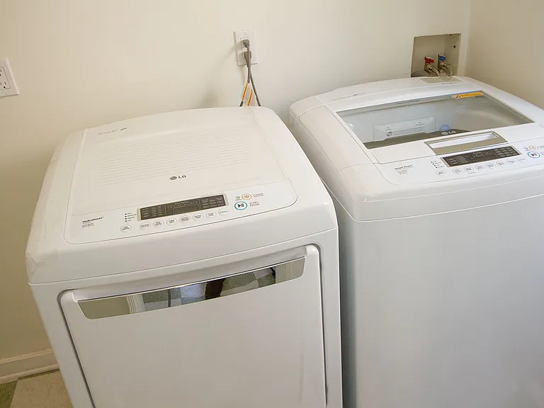 1730 Lake St — Photo 16