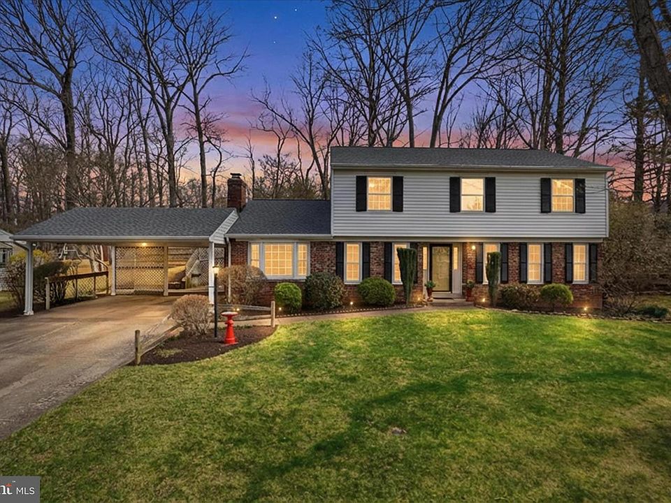 1st image of 2228 Loch Lomond Dr