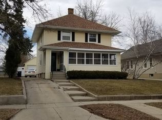 322 Orange St, Elgin, IL 60123