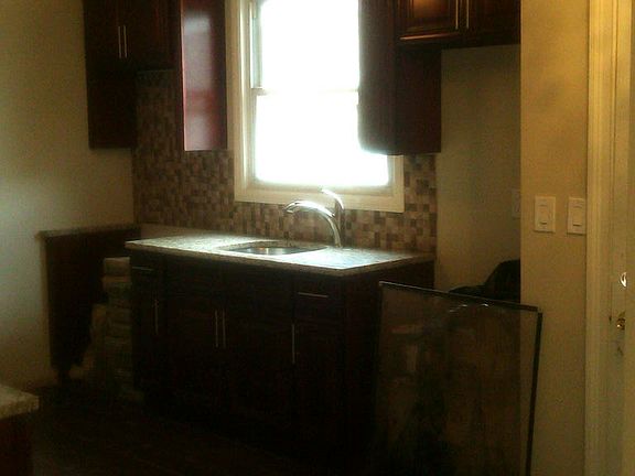 4th image of 109-06 Montray Street