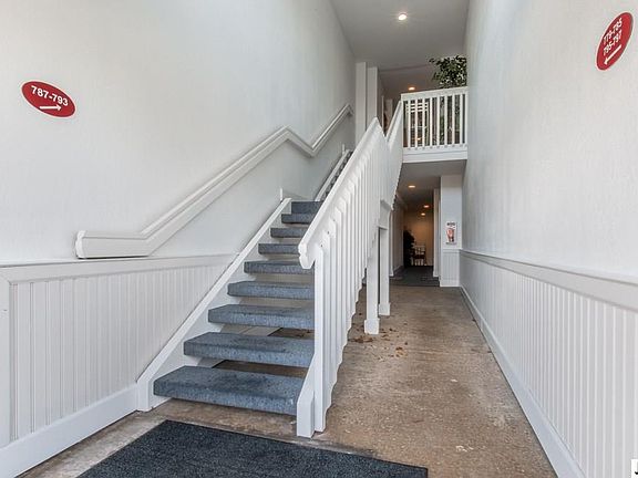 4th image of 787 W Barrington Cir