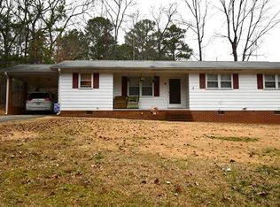 9 Trey Ln, Ware Shoals, SC 29692