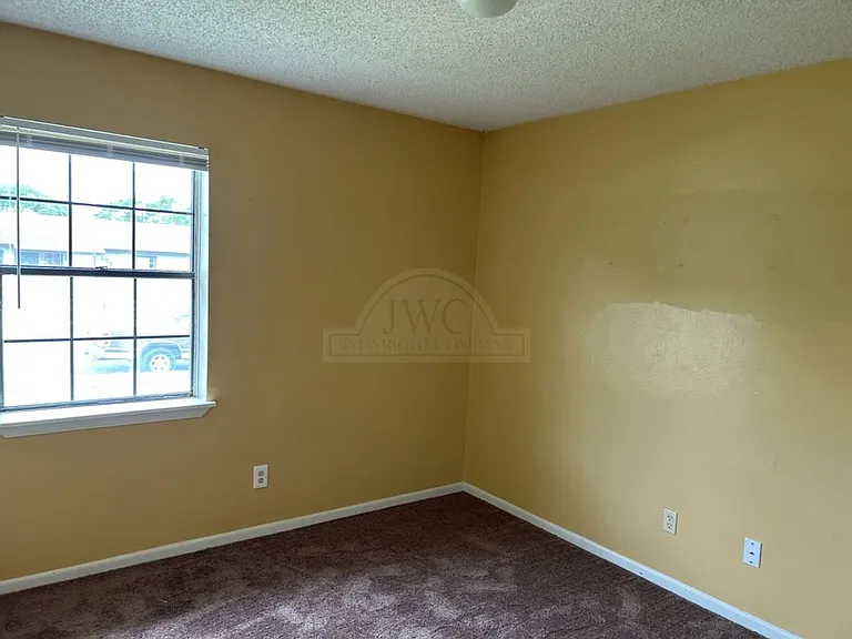 820 Michelle Dr — Photo 23