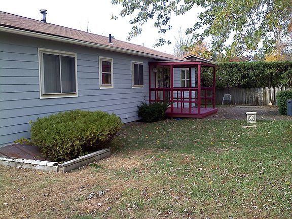 Back of the house /Deck