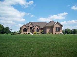 5962 Thomas Dr, Waynesville, OH 45068