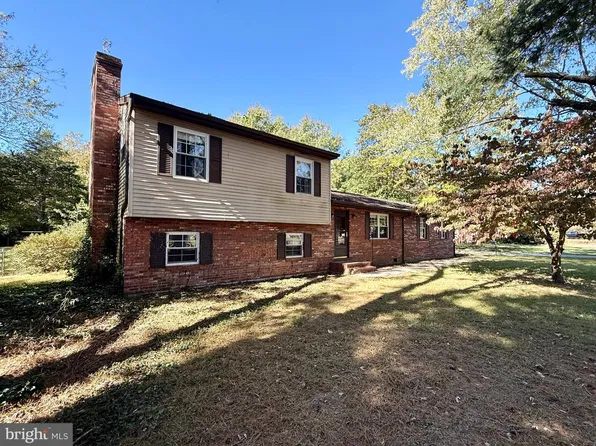 8520 Engle Dr, Delmar, MD 21875