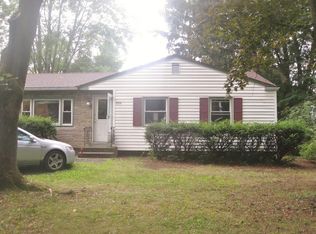 559 West St, Amherst, MA 01002