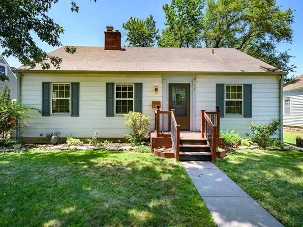 305 S Main St, Newton, KS 67114