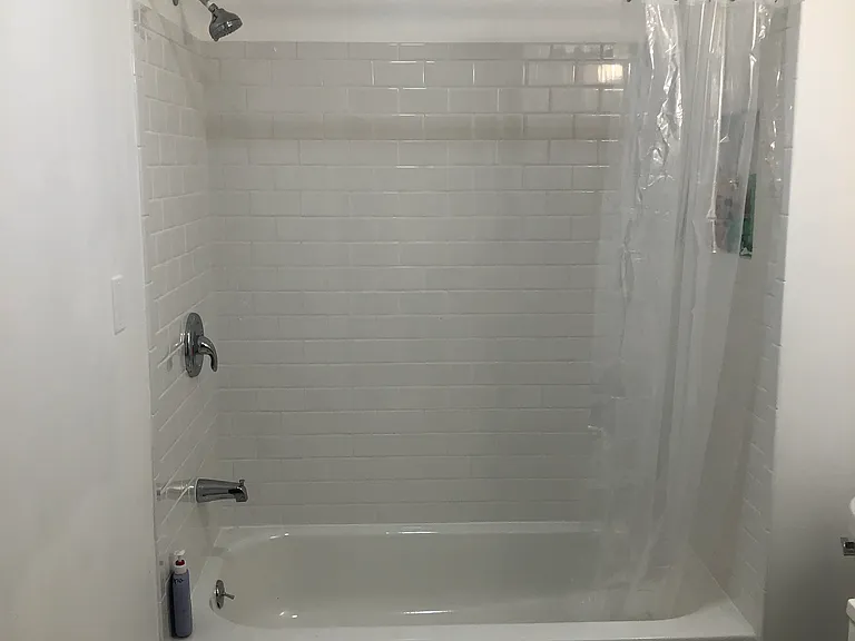 627 W Main St #2 — Photo 4