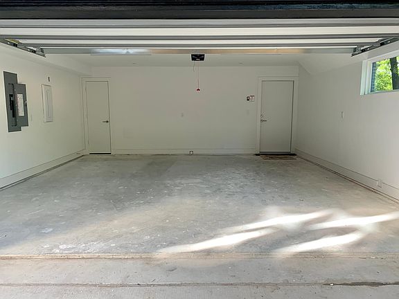 5th image of 1832 N Garrett Ave Unit 102