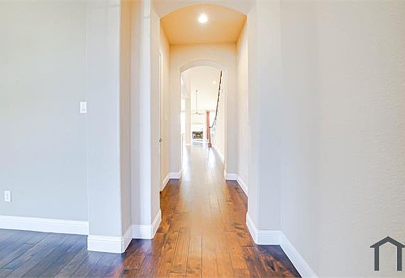 2nd image of 6844 Westbury Dr