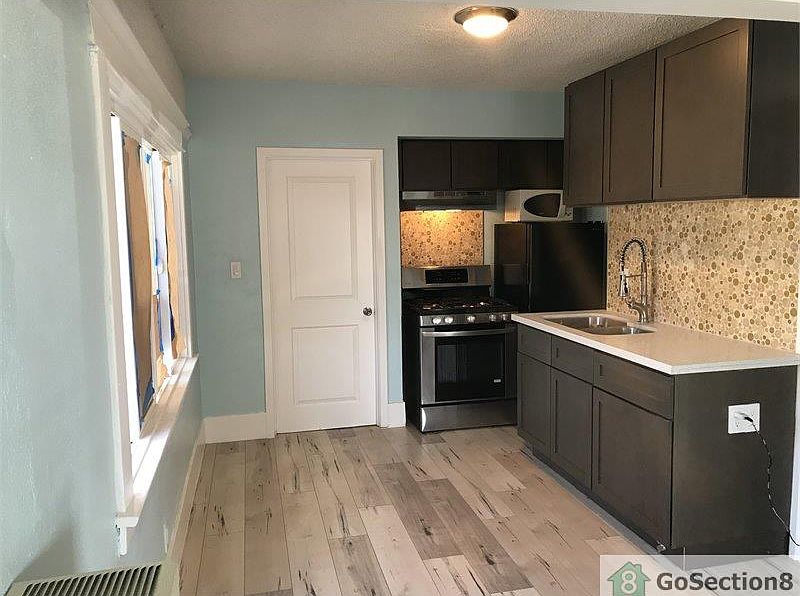 1st image of 4428 Menlo Ave