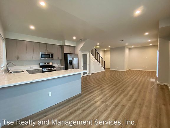 5th image of 22425 Del Valle St APT 5